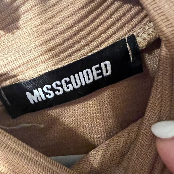 ✨5 for $25✨ Missguided sleeveless bodycon dress - Picture 5 of 5